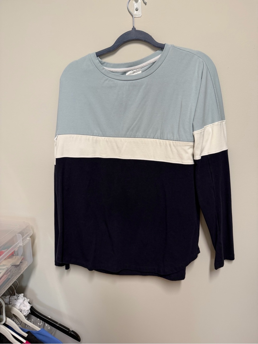 Nursing Creckneck